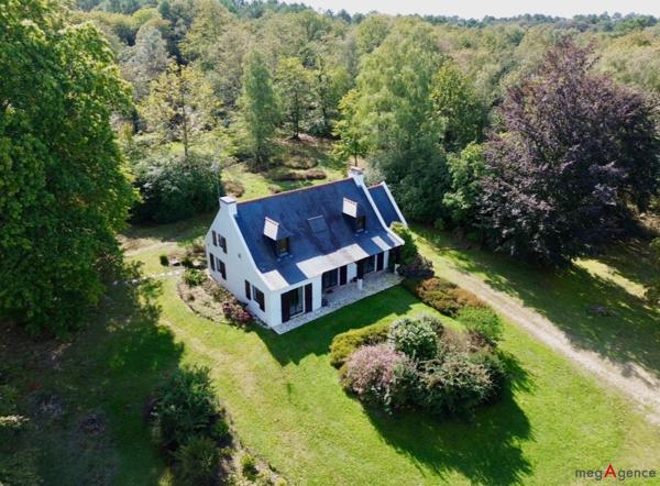 Maison à Guer, 56380 - 6 pièces 160m²