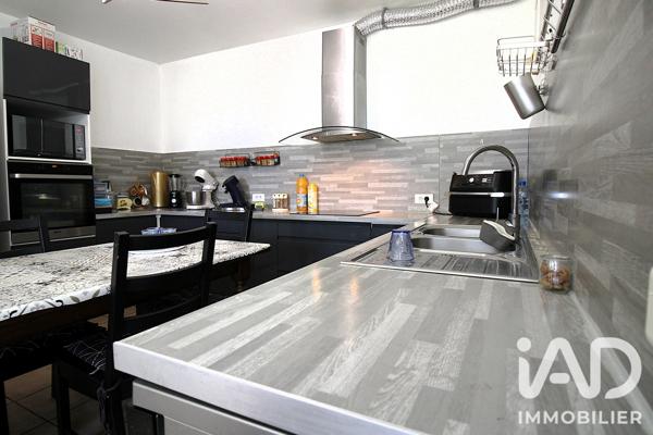 Maison à vendre 13 pièces 216,75 m² Marseille 15