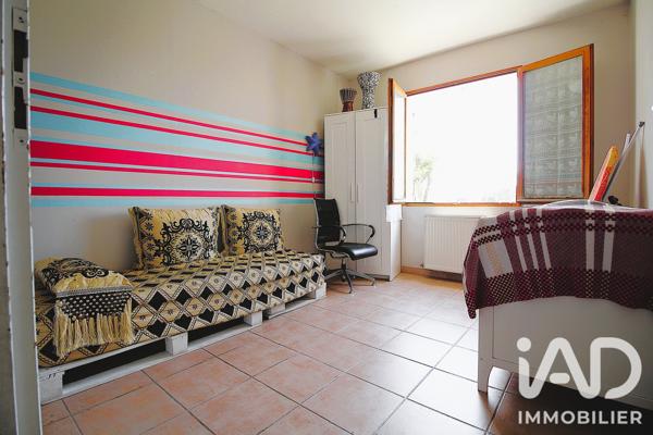 Maison à vendre 13 pièces 216,75 m² Marseille 15