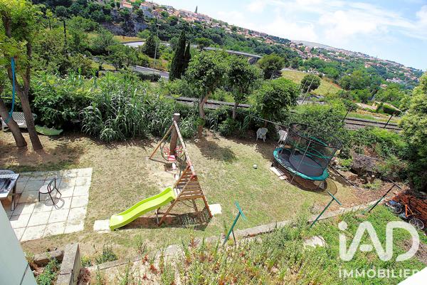 Maison à vendre 13 pièces 216,75 m² Marseille 15