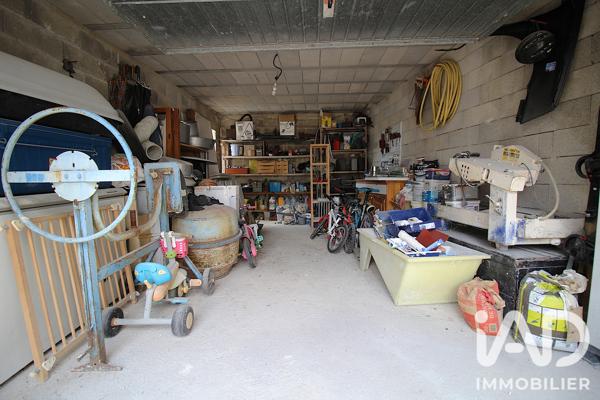 Maison à vendre 13 pièces 216,75 m² Marseille 15