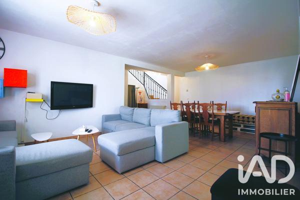 Maison à vendre 13 pièces 216,75 m² Marseille 15