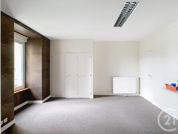 Appartement Local à vendre  4 pièces - 149,18 m2 DINAN - 22