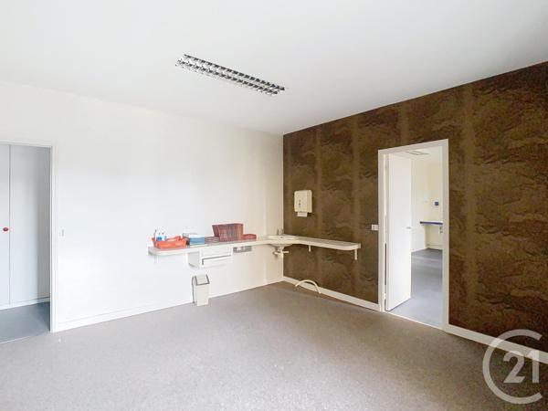 Appartement Local à vendre  4 pièces - 149,18 m2 DINAN - 22