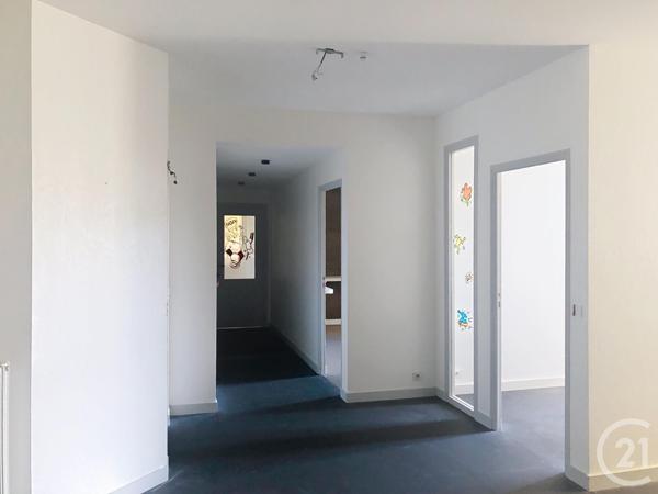 Appartement Local à vendre  4 pièces - 149,18 m2 DINAN - 22