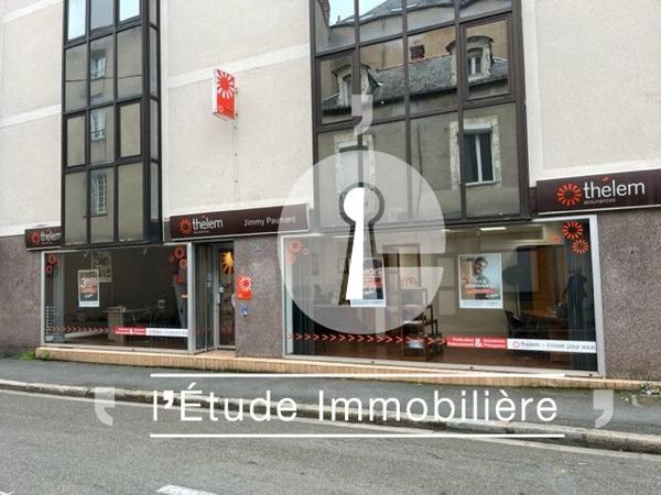 Local Bureaux 113 m² Centre ville LAVAL