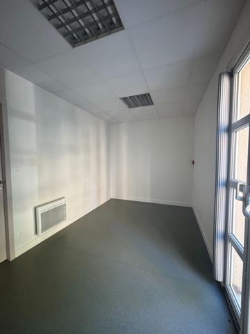 A Louer, Bureaux Mayenne 35 m2 environ , Mayenne A Louer, Bureaux Mayenne 35 m2 environ , Mayenne