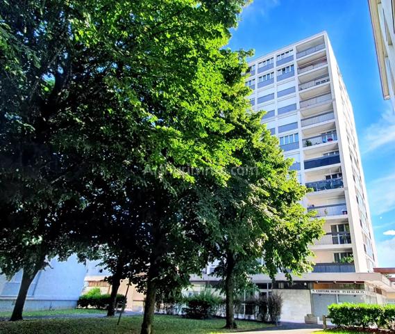 Vente                                                      Appartement
                        
                     3 pièces                      65 m2                     à Draveil