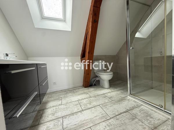 Maison
         7 pièces
        - 200 m² 469 000 € *