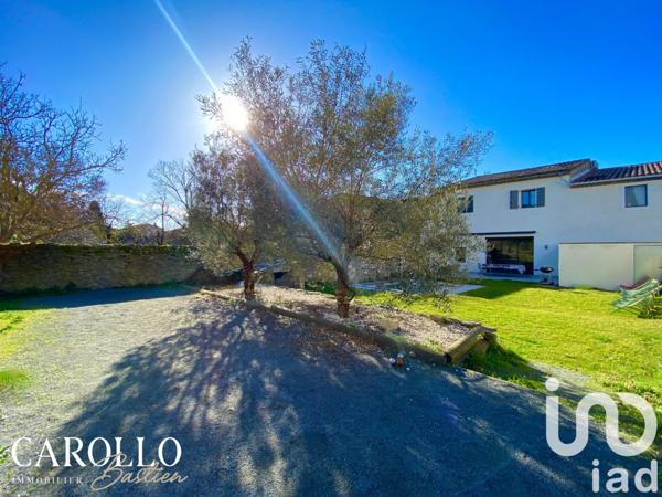 Maison 10 pièces de 310 m² à Conques-sur-Orbiel (11600)