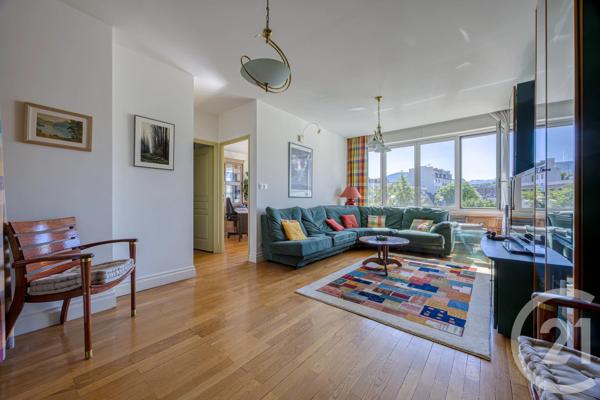 Appartement T5 à vendre  5 pièces - 121,61 m 2   CHAMBERY  - 73