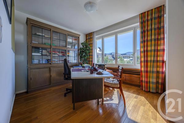 Appartement T5 à vendre  5 pièces - 121,61 m 2   CHAMBERY  - 73
