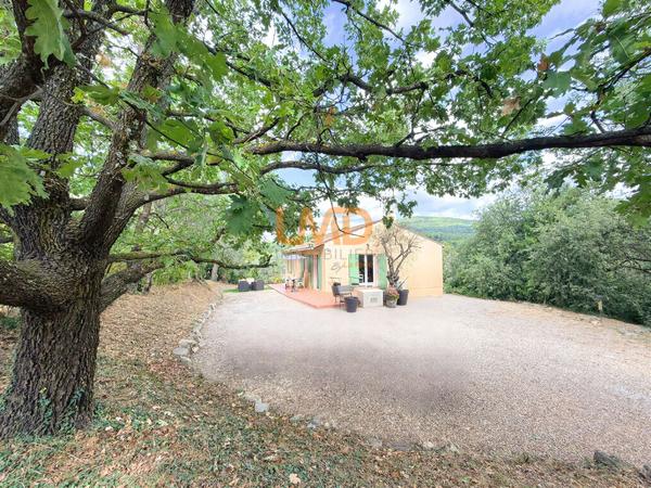 Figanières – Plain-pied, village à pied et vue panoramique