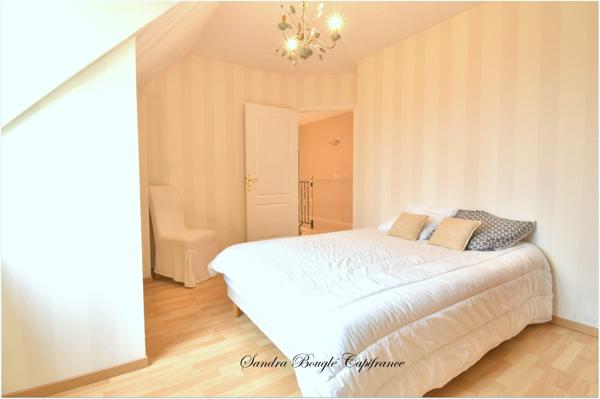 Maison à vendre 9 pièces LAVAL (53)