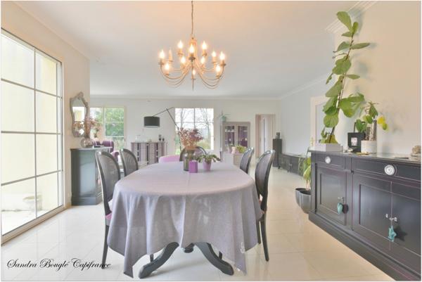 Maison à vendre 9 pièces LAVAL (53)