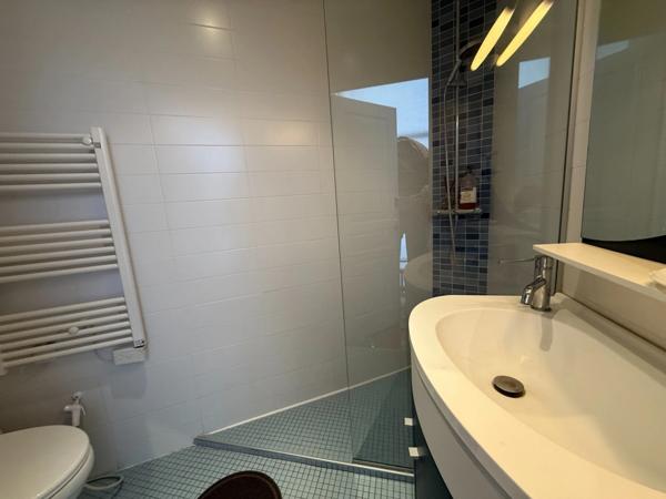 Appartement Bourgeois, locaux commerciaux et T2 à vendre TARBES (65)