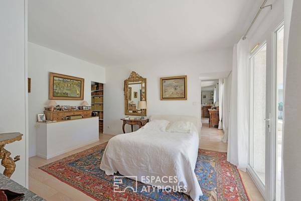 Villa d’architecte de plain-pied avec piscine et environnement privilégié