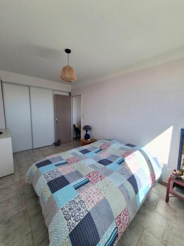 Toulon (83200) Appartement lumineux vue panoramique sur la mer