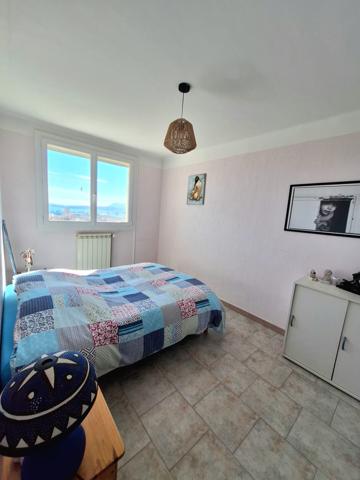Toulon (83200) Appartement lumineux vue panoramique sur la mer