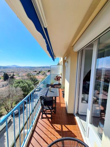 Toulon (83200) Appartement lumineux vue panoramique sur la mer