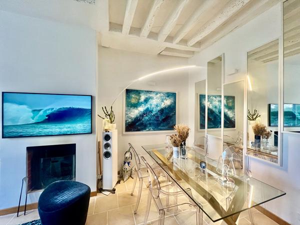 "Versailles Saint-Louis" Bel appartement meublé de 3 pièces 41 m2 avec cave ! Loyer 1 450 €/mois charges comprises **  - Référence  28014