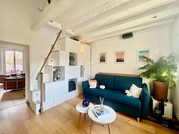 "Versailles Saint-Louis" Bel appartement meublé de 3 pièces 41 m2 avec cave ! Loyer 1 450 €/mois charges comprises **  - Référence  28014