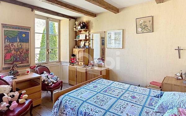 Maison à vendre    8 pièces •  Villiers-sur-Suize
