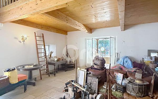 Maison à vendre    8 pièces •  Villiers-sur-Suize