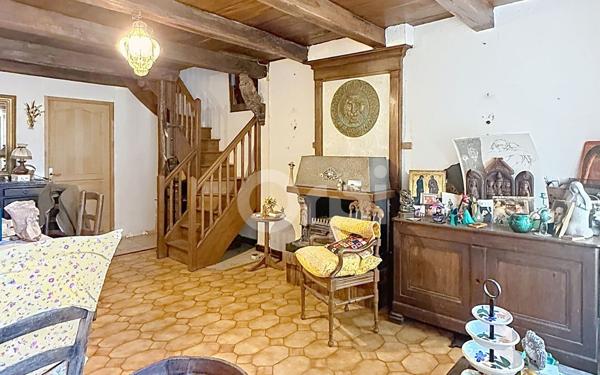Maison à vendre    8 pièces •  Villiers-sur-Suize