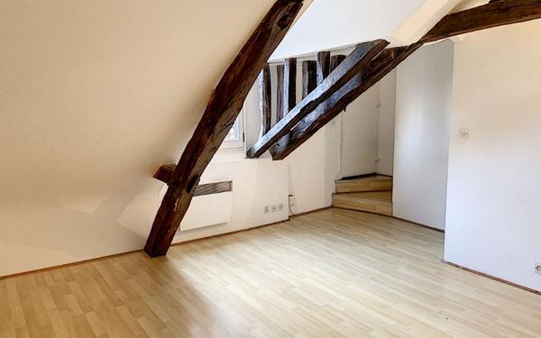 Appartement à louer    1 pièce •  Tours