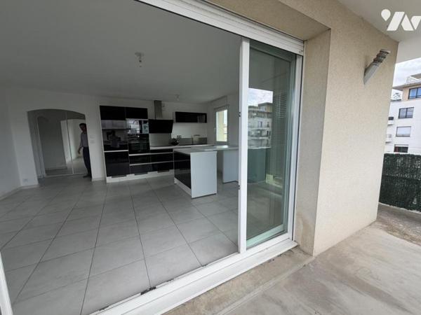 CAEN - Quartier Beaulieu - T3 - 2 chambres - Terrasse - Parking privatif