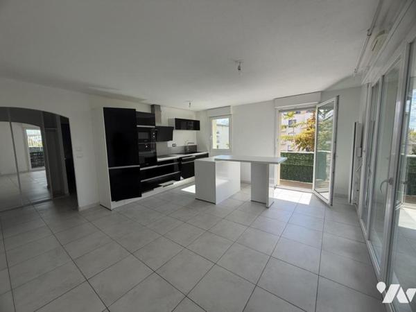 CAEN - Quartier Beaulieu - T3 - 2 chambres - Terrasse - Parking privatif