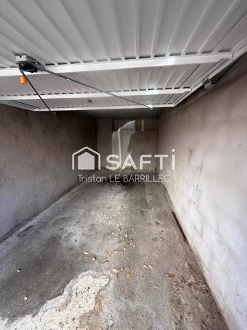 box 16 m2 sécurisé en hypercentre de Nîmes, dans un quartier recherché.