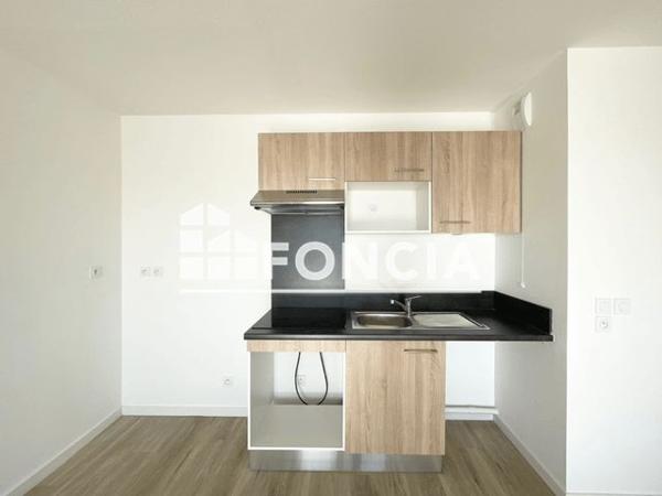 Location Appartement 4 pièces 90.9 m² - Lormont 33310