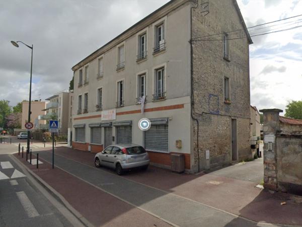 Location Local professionnel 2 pièces Étampes (91150) - Saint-Michel
