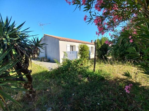 Maison de plain-pied à rafraîchir - Proche centre-ville
