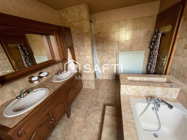 maison individuelle de 202 m2 sur parcelle de 868 m2