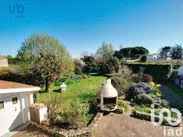Maison traditionnelle 4 pièces de 148 m² à Angoulins (17690)