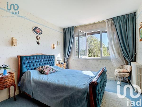 Maison traditionnelle 4 pièces de 148 m² à Angoulins (17690)