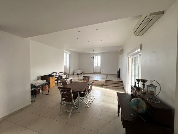 Maison pierre T6 avec grange et dépendances – 47140 Penne d’Agenais