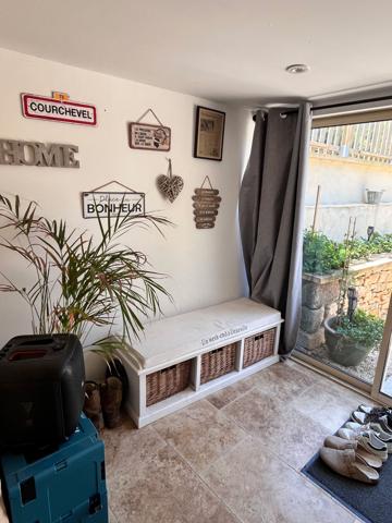 Maison en pierres avec maisonnette indépendante