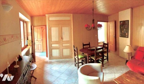 Maison de village rénovée avec grange attenante BRAMANS 73