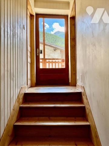 Maison de village rénovée avec grange attenante BRAMANS 73
