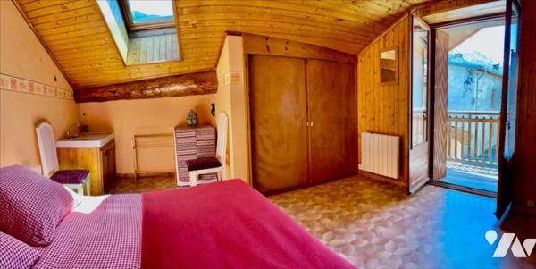 Maison de village rénovée avec grange attenante BRAMANS 73