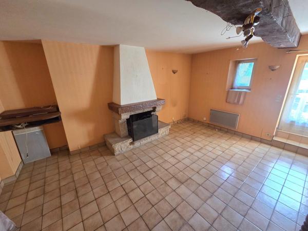 Maison à FOUGERES, 35300 - 4 pièces 120m²