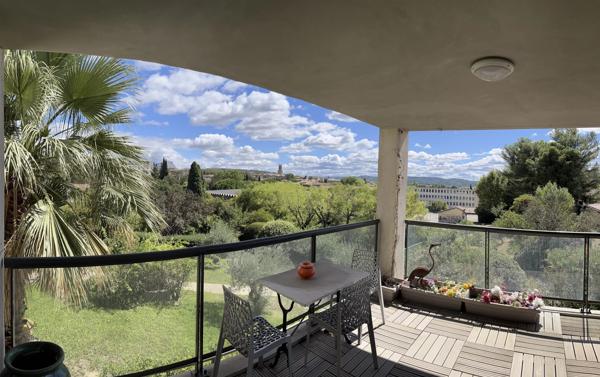 Appartement 3 pièces avec ascenseur, terrasse et garage