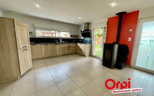 Maison à vendre    9 pièces •  Saint-Étienne-lès-Remiremont