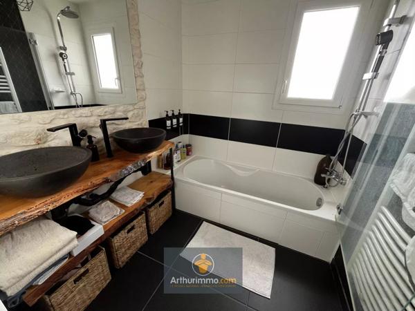 Vente Maison 6 pièces 100 m2 à Courçon