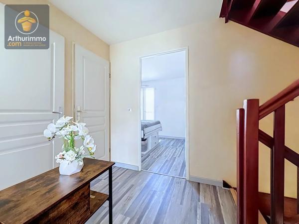 Vente                                                      Maison
                        
                     5 pièces                      132 m2                     à Combs-la-Ville