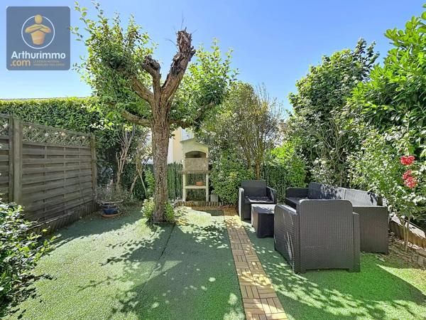 Vente                                                      Maison
                        
                     5 pièces                      132 m2                     à Combs-la-Ville